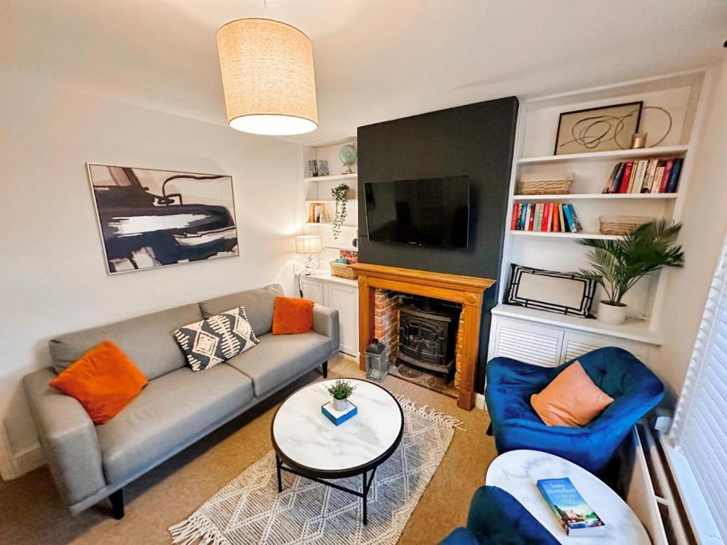 Stunning 2-Bedroom Home In City Centre With Wi-Fi! Royal Tunbridge Wells Exterior photo